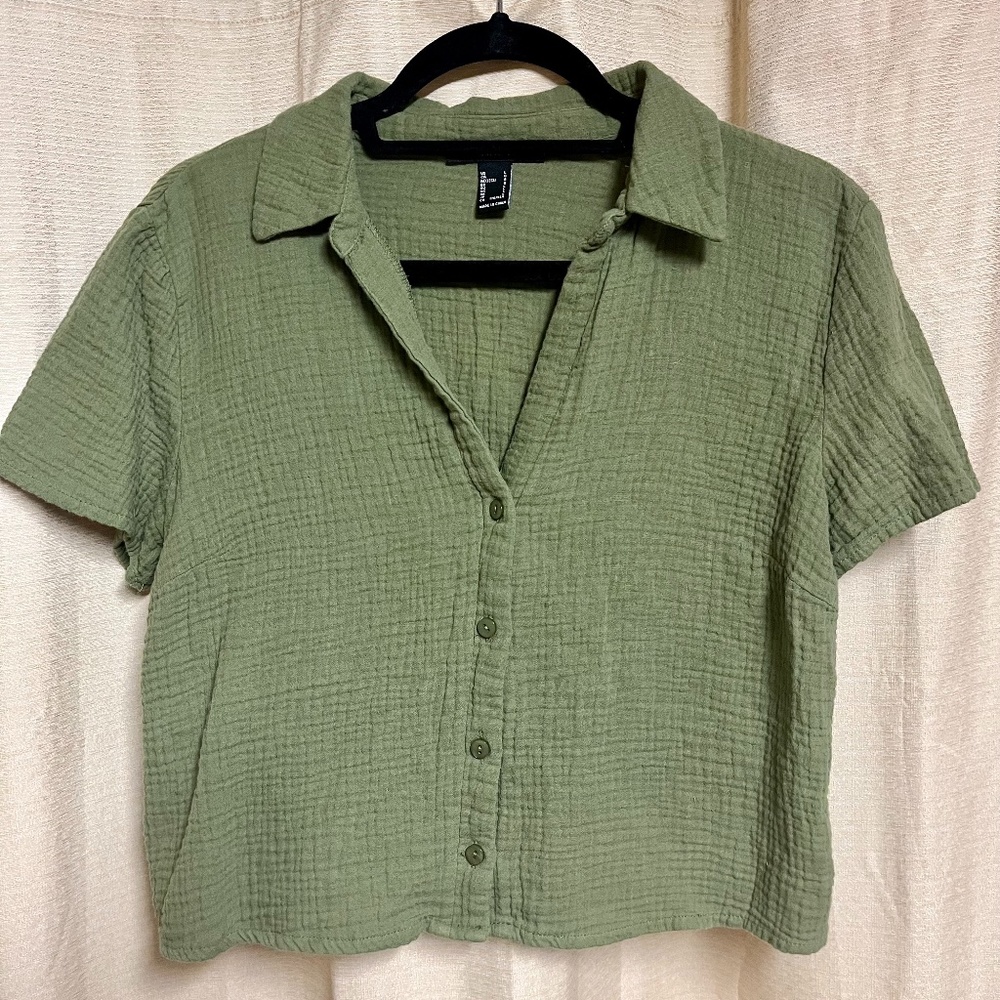 Cropped Green Button Up